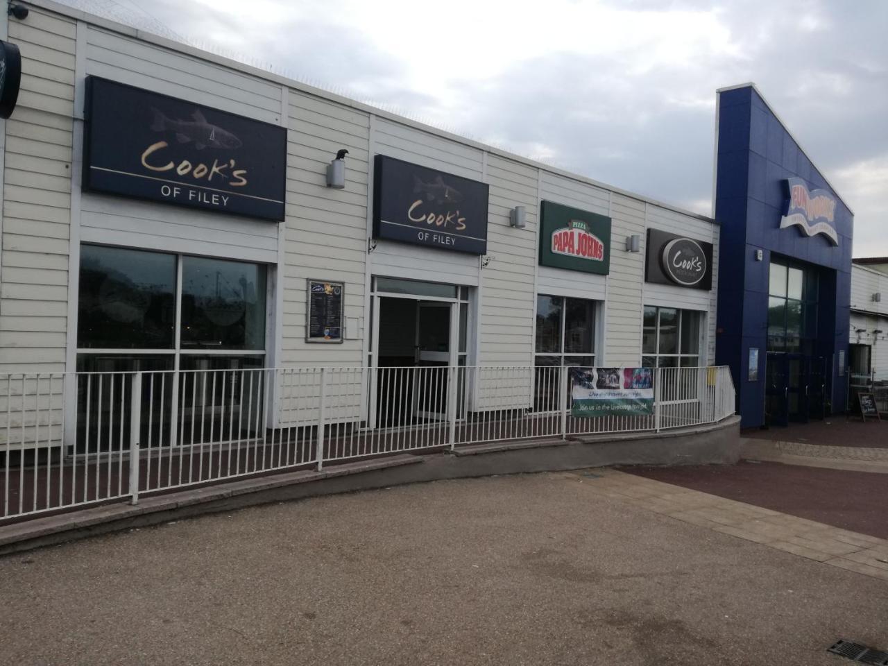 Happy Days Caravan Primrose Valley Mijas Costa Ngoại thất bức ảnh